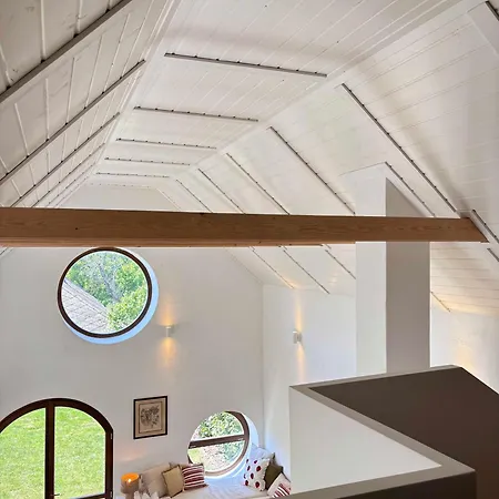 Reed Roof Retreat Apartman